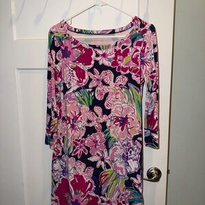 Lilly Pulitzer Vibrant Navy Floral Shift Dress with Pink Accents